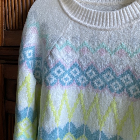 Loft Fair Isle Raglan Sweater - Picture 5 of 12